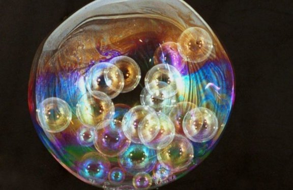 Шоу гиганстких мыльных пузырей